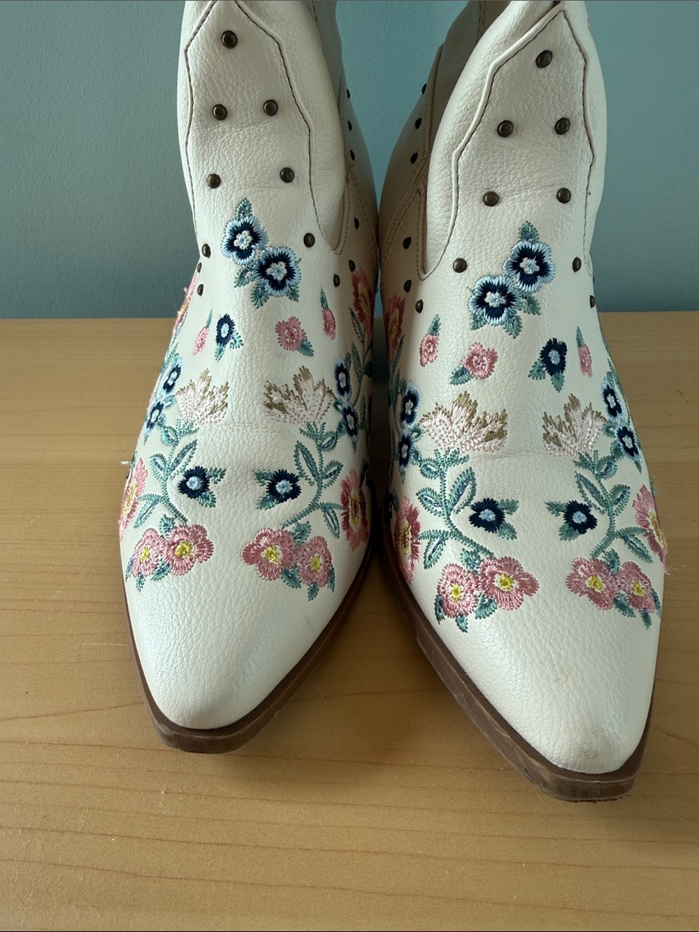 Floral Western Cowboy Boots 9 - Picture 2 of 10